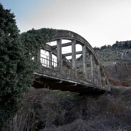 Triantos Guesthome *