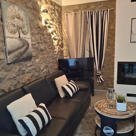 Triantos Guesthome Tripoli