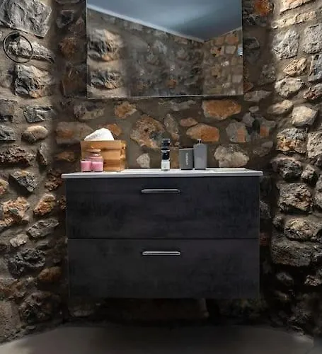 Triantos Guesthome * Trípoli