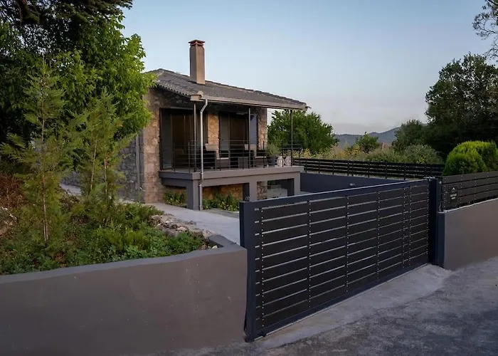 Triantos Guesthome *