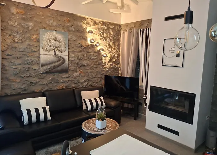 Triantos Guesthome *