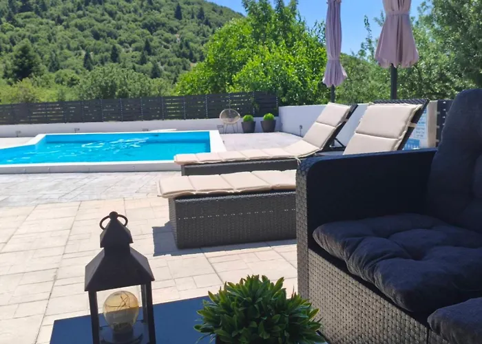 Apartamento Triantos Guesthome Trípoli